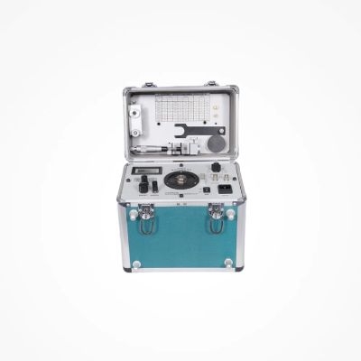 Vibration  calibration instrument